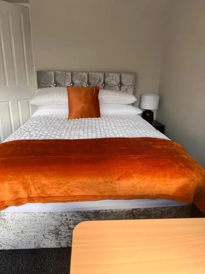The Coral 66 Guest House Southampton